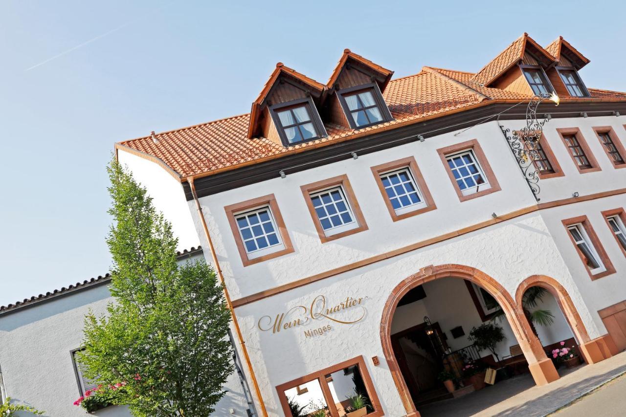 ホテル Weinquartier Minges Kirrweiler  エクステリア 写真